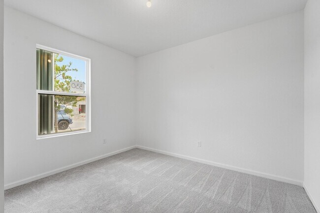 Photo - 10835 NW Moon Rise Ln