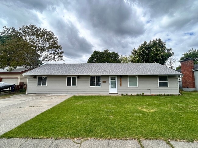 Building Photo - Completely Renovated 4 Bed, 2 Bath Home in Spokane!