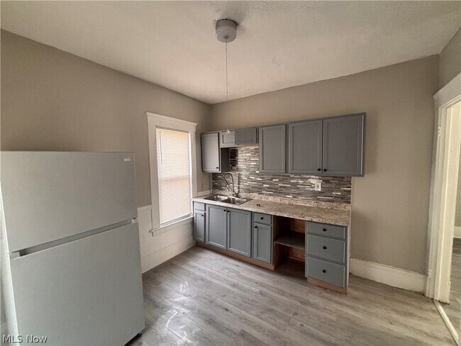 Photo - 7411 Cornelia Ave Unit 1