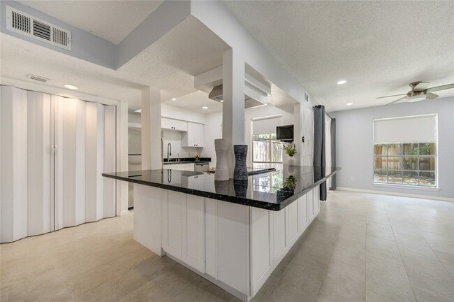 Photo - 7965 Kendalia Dr