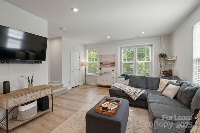 Building Photo - 4113 Edenborn Ln