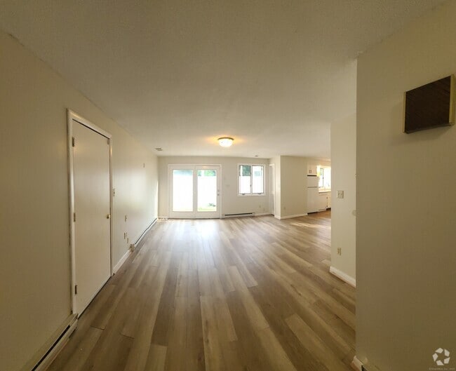 Building Photo - 8 Burma Rd Unit 2 Rental