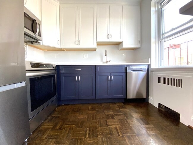 Building Photo - 395 Broadway Unit #R5B