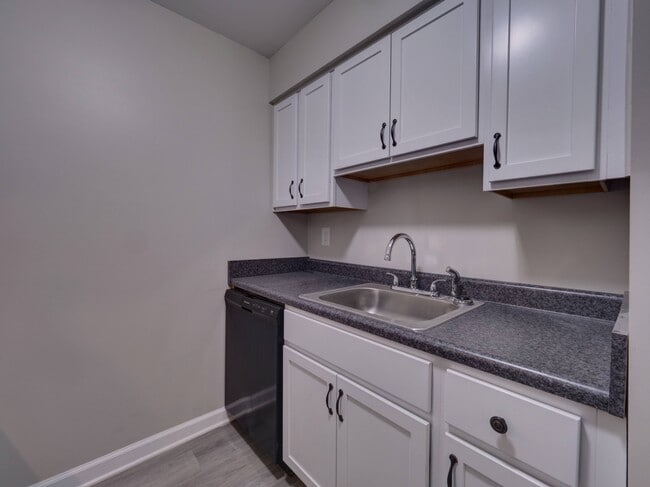 Highland Club Apartments