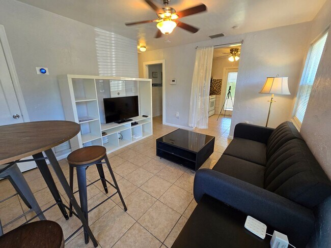 1148 Highland St Unit 1148 Highland Full Home