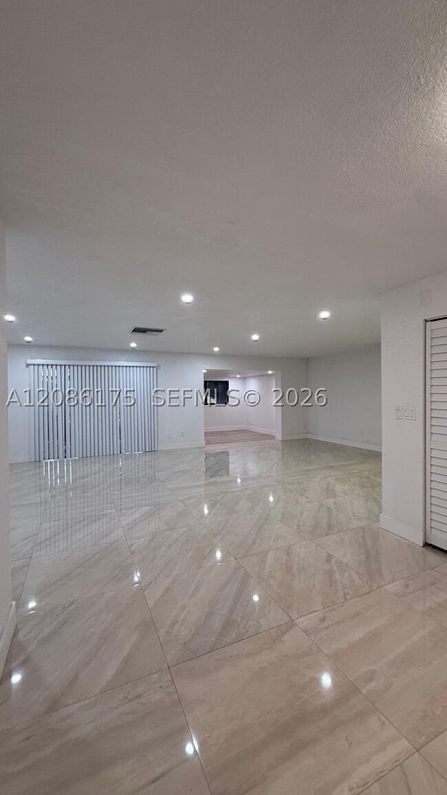 Photo - 19109 E Lake Dr