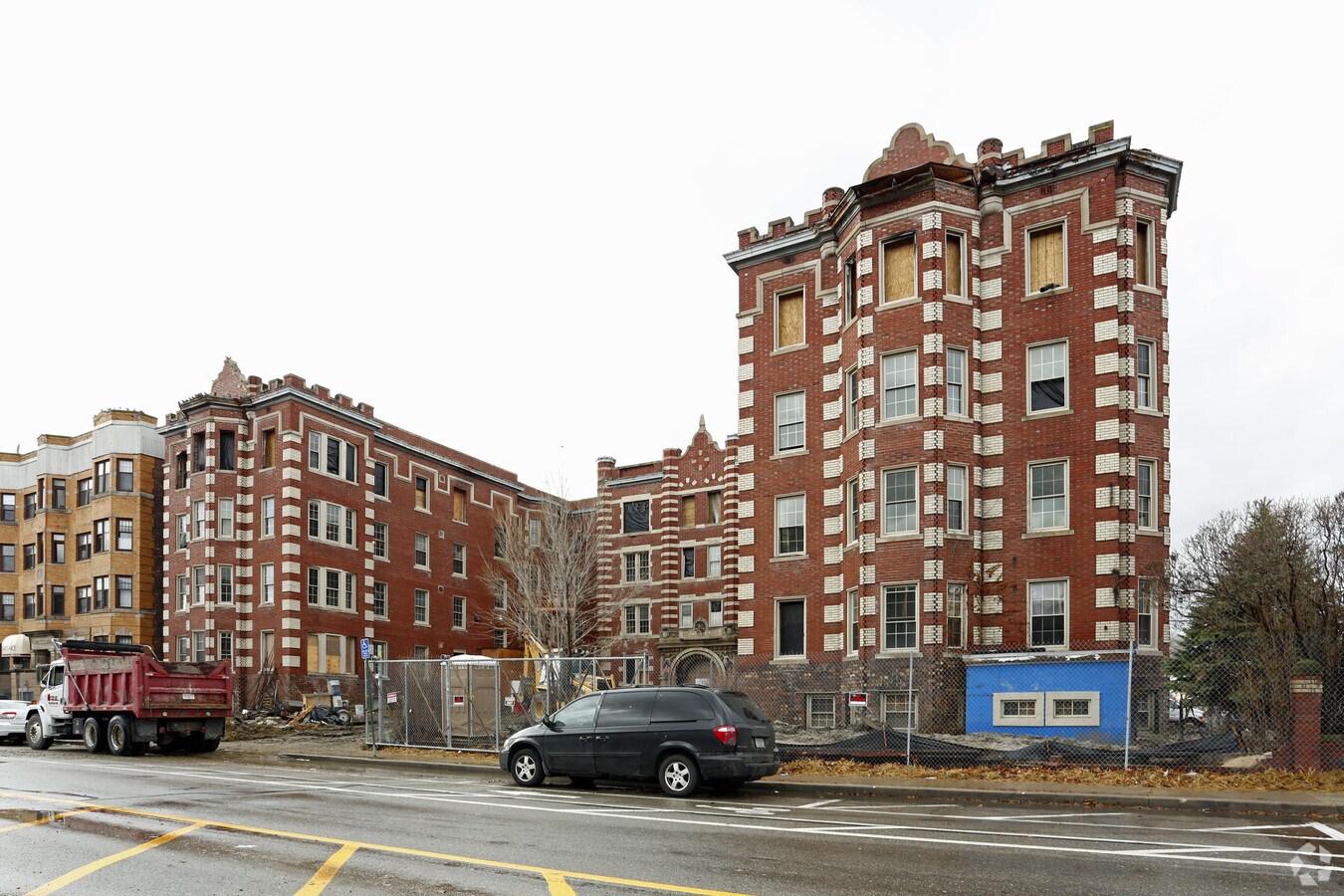 Forest Arms - Forest Arms Apartments
