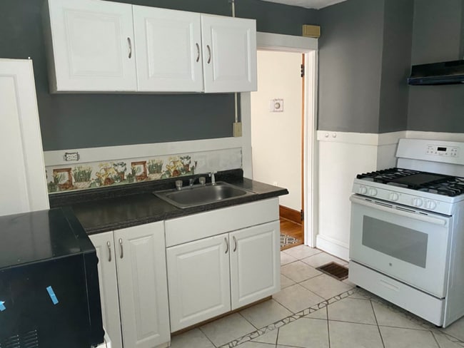 Photo - 260 Ackley Ave Unit 1FL