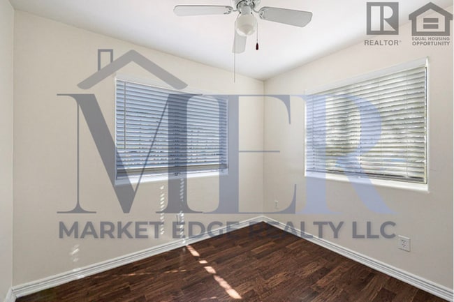 Photo - 3Bed/2.5Bath Townhouse at 24th St/Thomas! Move-In ready on 3/12/2026!