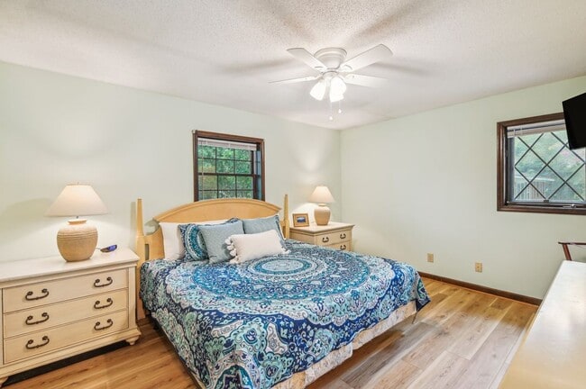 Photo - 1063 Burcale Rd