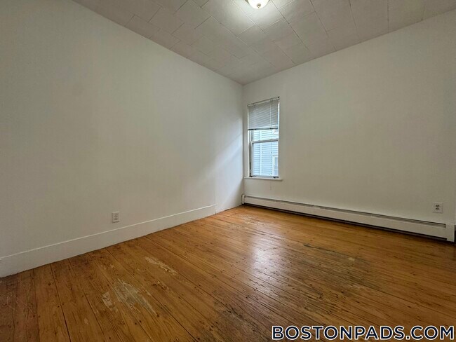 Photo - 2 Torpie St Unit 2