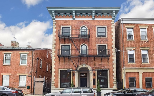 Building Photo - 1523 Republic St Unit 202