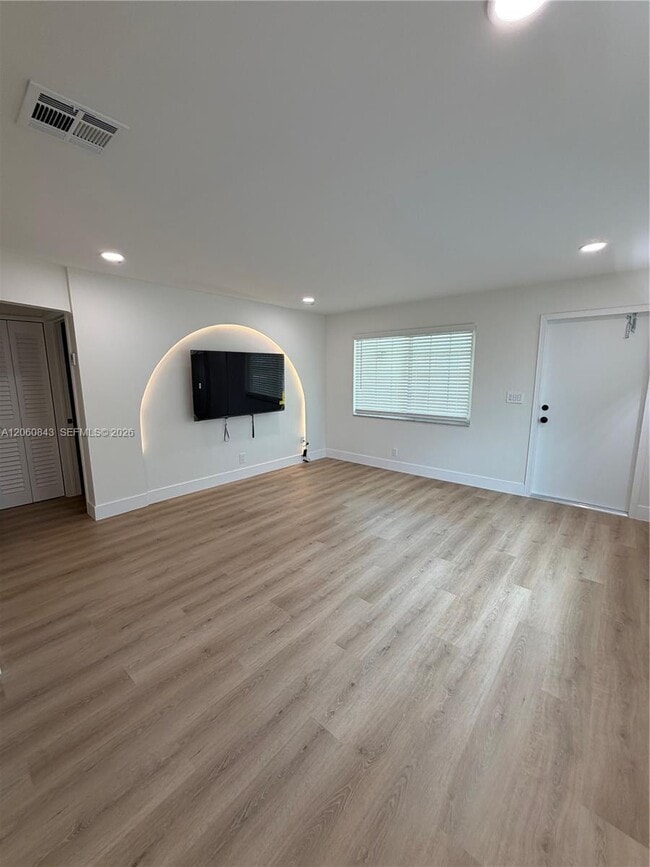 Photo - 708 SW 7th Ave Unidad 1