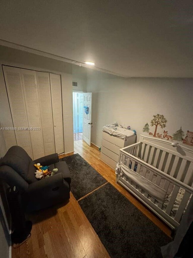 Building Photo - 19416 NE 26th Ave Unit 111B