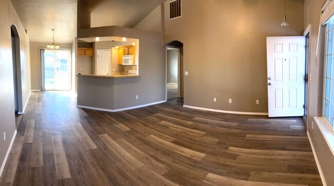 Photo - Nice Home In Valllivue School District