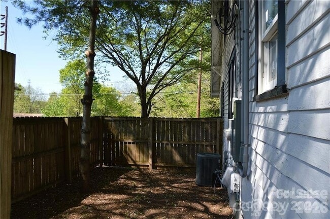 Photo - 615 Charlotte Ave