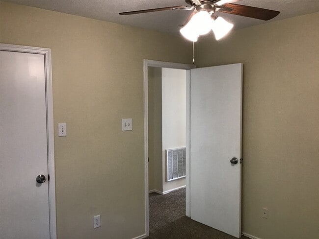 Photo - 11802 Sunny Stream Dr