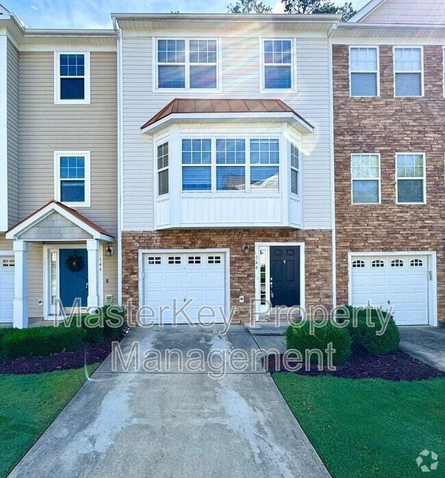 Building Photo - 144 Darley Dale Loop Rental