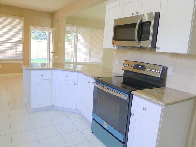 Photo - 20703 Whitevine Way