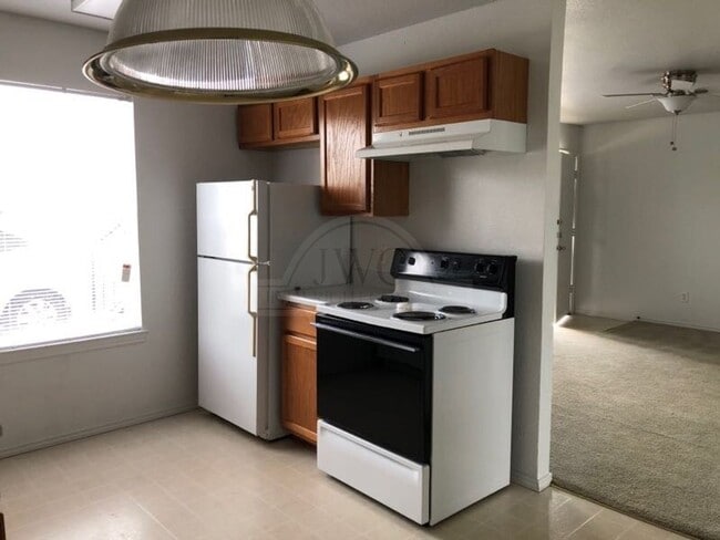 Photo - 5704 Redstone Dr Unit 5704 Redstone  B