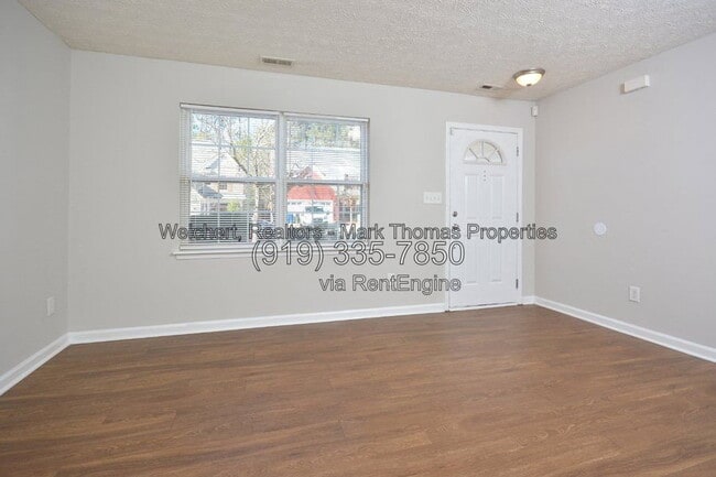 Photo - 905 Reedy Way
