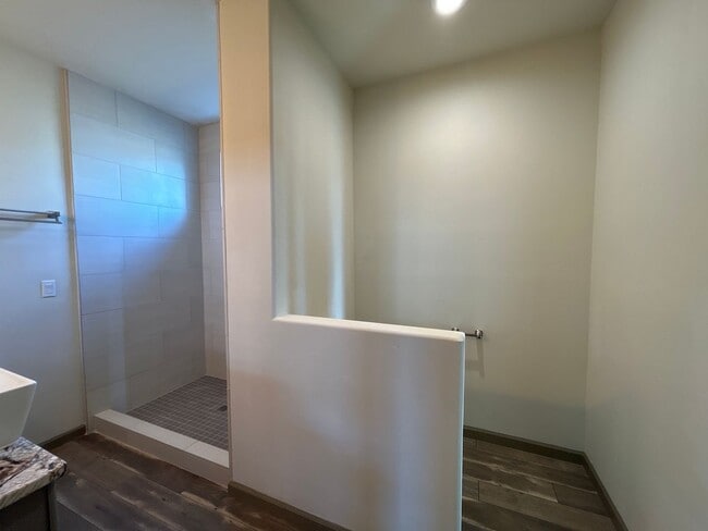 Photo - 1062 SE Balsamroot Ln
