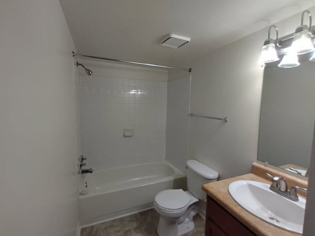 Photo - 600 Reusens Rd Unit J109