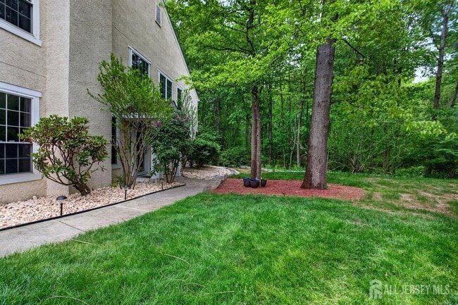 Photo - 64 Ashford Dr