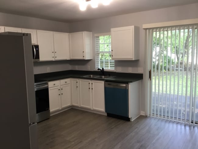 Photo - 1609 Tate Rd