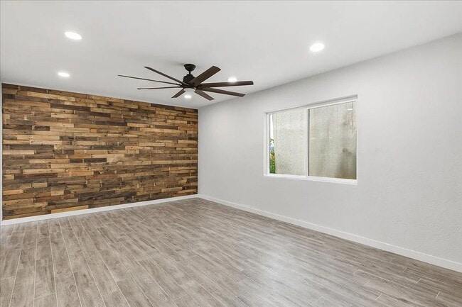 Photo - 4119 N 10th Pl