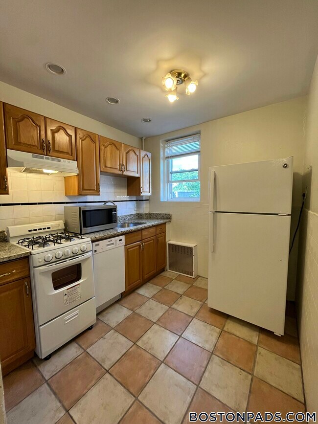 Photo - 126 Warren St Unidad 23