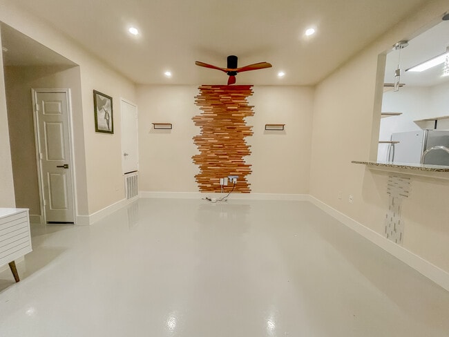 Photo - 15325 Kamary Ln Casa