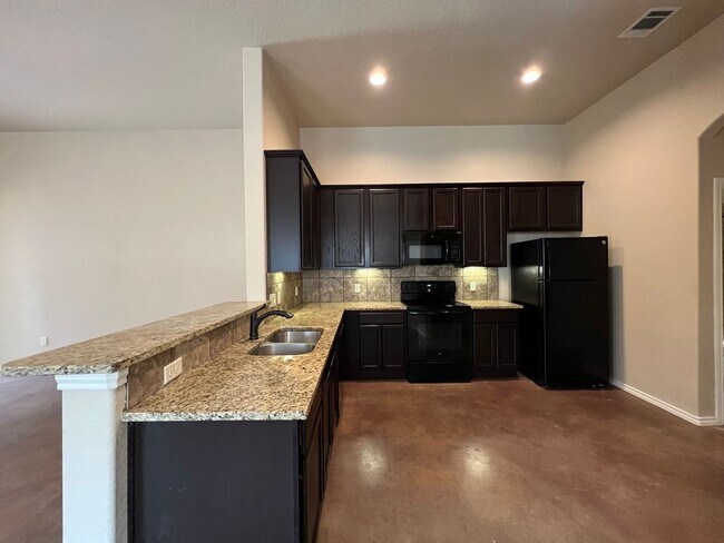 Photo - Luxury 3/2 Duplex in NBTX