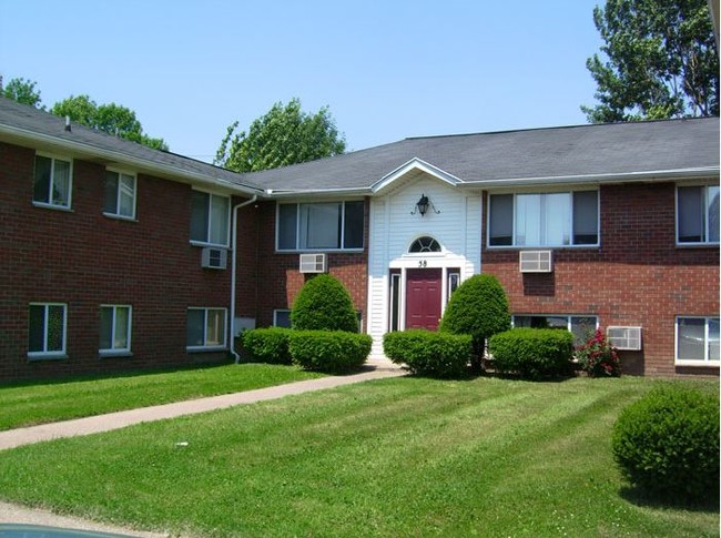 Poplar Gardens - Poplar Gardens Apartments