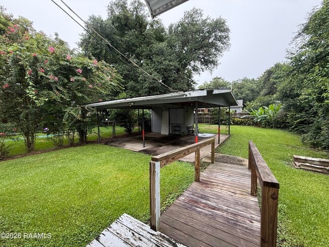 Photo - 611 Everette St