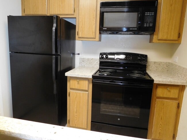 Photo - 2 bedroom, 1 1/2 bath, Roundtree Court in the Greenhaven area