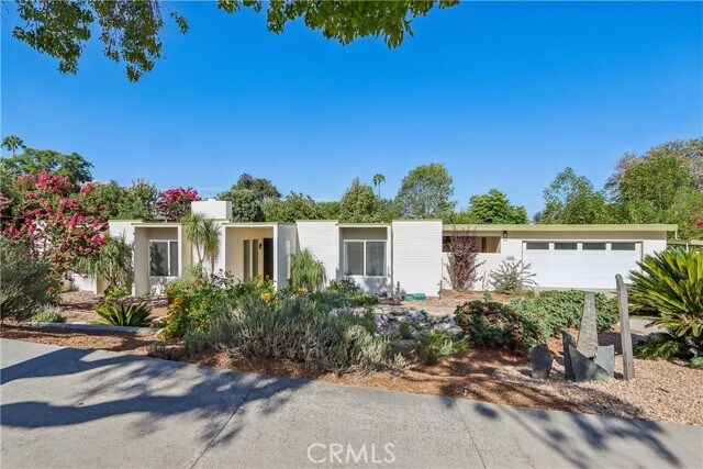 Photo - 1184 Lyndhurst Dr