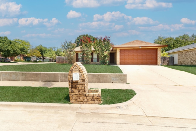 Photo - 3501 Green Hill Dr