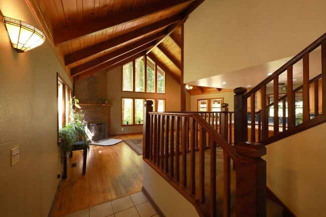 Photo - Spacious Custom Home, Most Utilities Inclu...