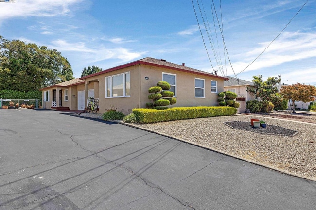 Photo - 14616-14616 Pansy St Apartamento Unidad 14610 Pansy Street