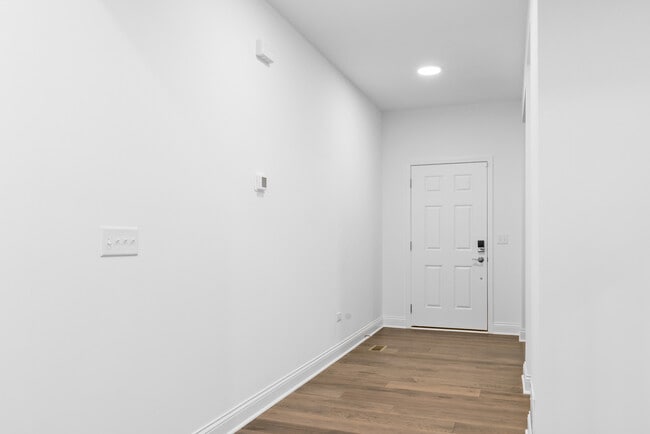 Photo - 1014 Dr John Burkey Dr