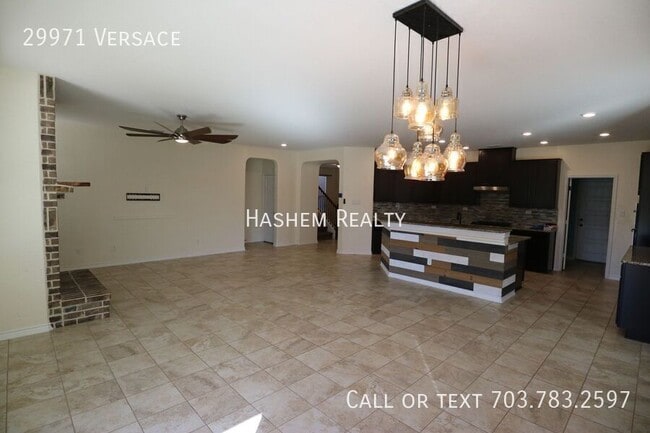 Photo - 29971 Versace-