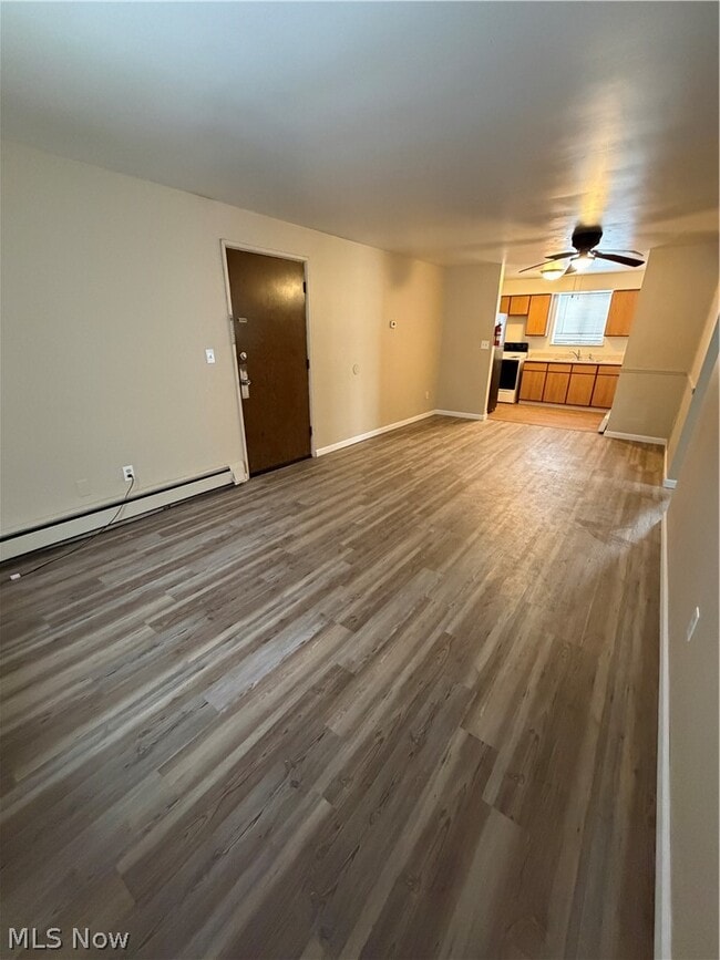 Photo - 27 Wayne St SE Unit 6