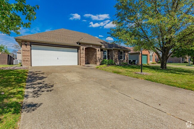 Building Photo - 3900 Deer Trail Rental