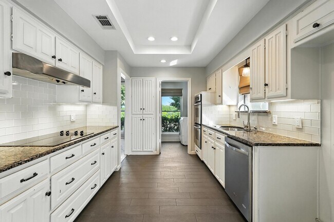 Photo - 7938 Fair Oaks Ave