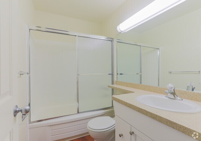 Photo - 2831 – 2845 Flores Apartments