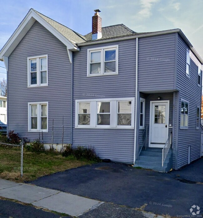 Building Photo - 69 Smith St Unit 2 Rental