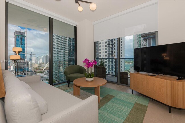 Building Photo - 11 NE 6th St Unit 2501