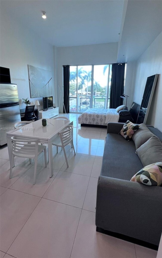 Building Photo - 244 Biscayne Blvd Unit 237