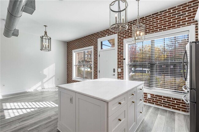 Photo - 791 Wylie St SE Unit 901